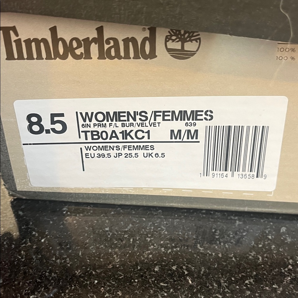 Timberland Women's 6-Inch Premium Boots - Picture 6 of 7